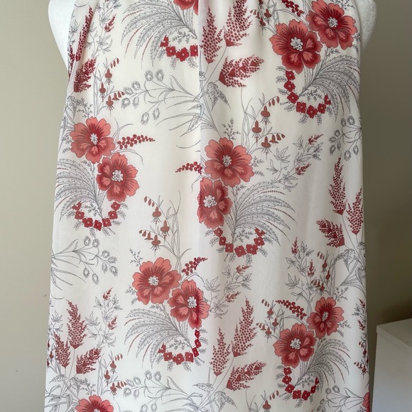 Max Studio Top Floral Top - Picture 3 of 7